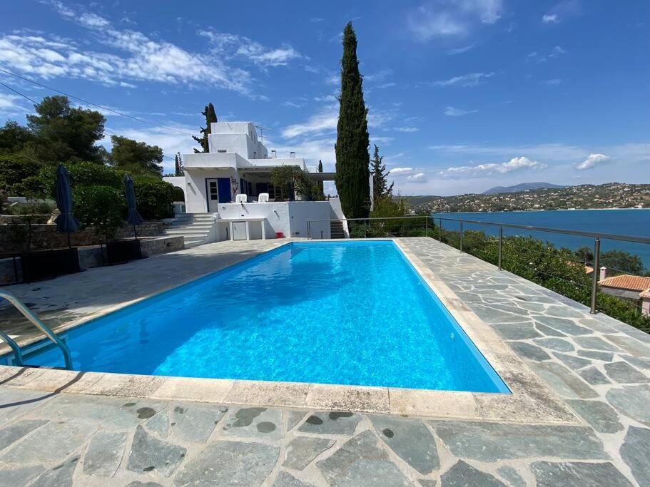 Retreat Villa By The Sea With Pool In פורטו הלי מראה חיצוני תמונה